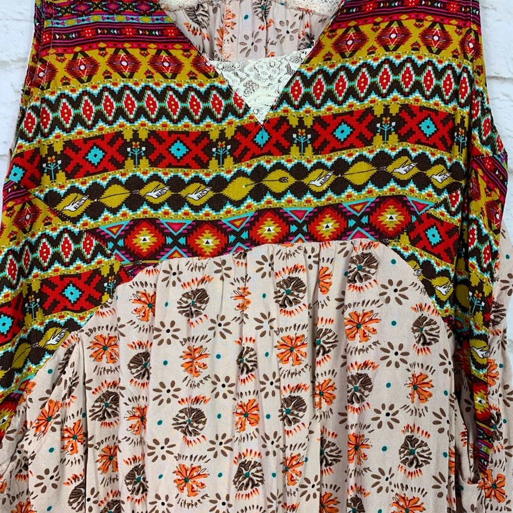 Umgee Boho Sleeveless Aztec Floral Mixed Media Top - Picture 6 of 10